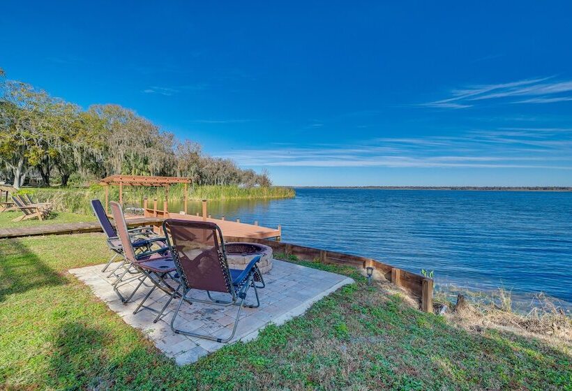Lakefront Florida Retreat W/ Dock & Kayaks
