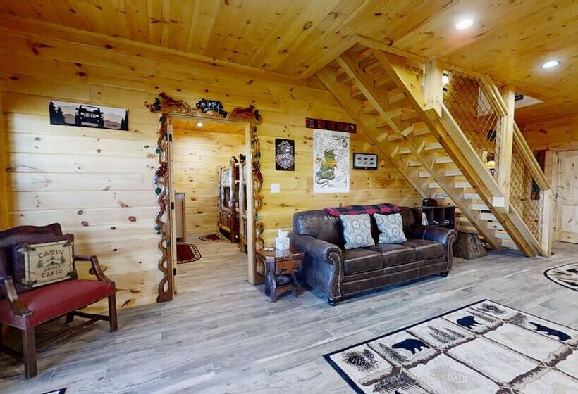 Lazy Bear Lodge