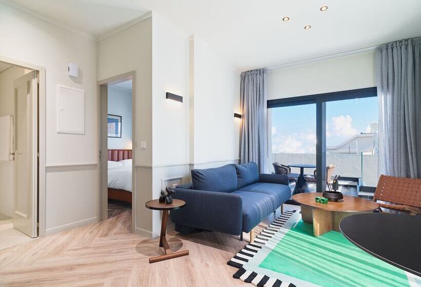 Liv The City Suites