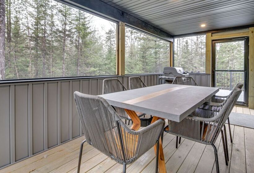 Mountain View Bethel Cabin: Game Room & Deck