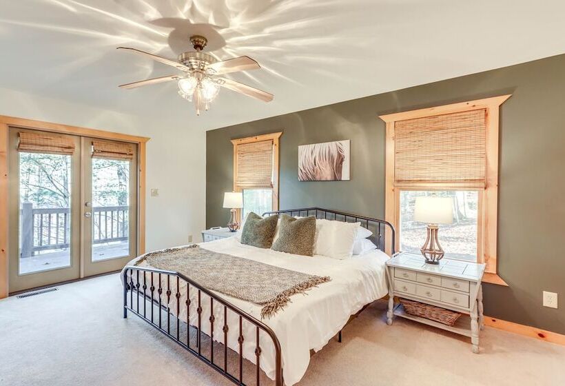 Peaceful Ellijay Cabin: Pool Access & Resort Perks