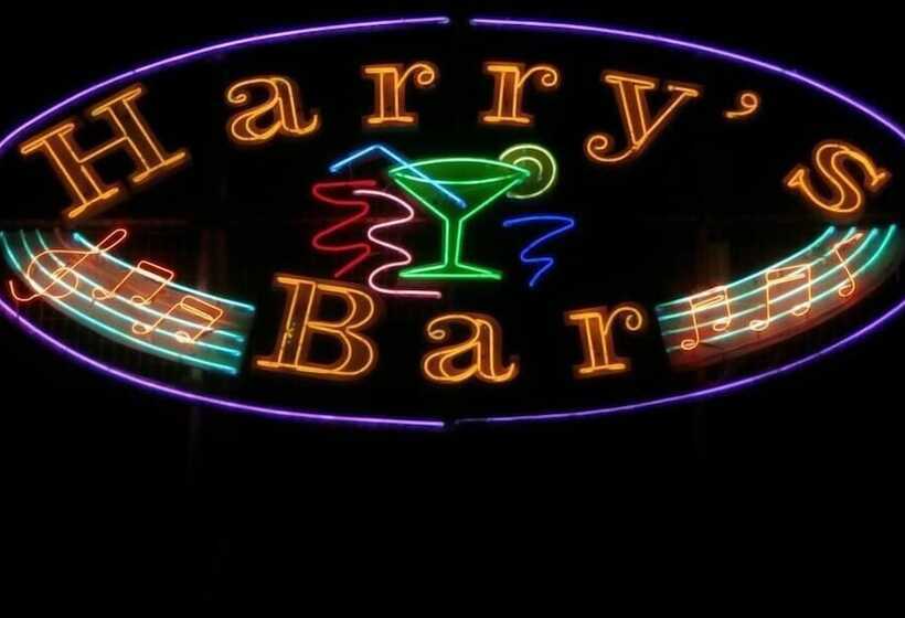 پانسیون Harry's Bar & Apartments