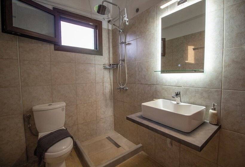 پانسیون Harry's Bar & Apartments