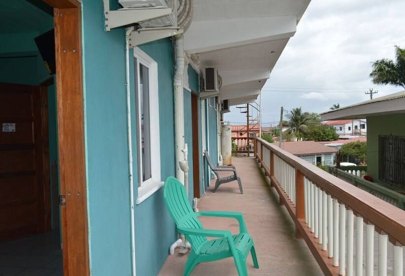 بنسيون La S Guest House