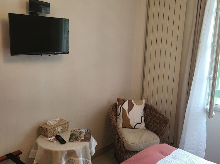 ペンション Les Feuillantines