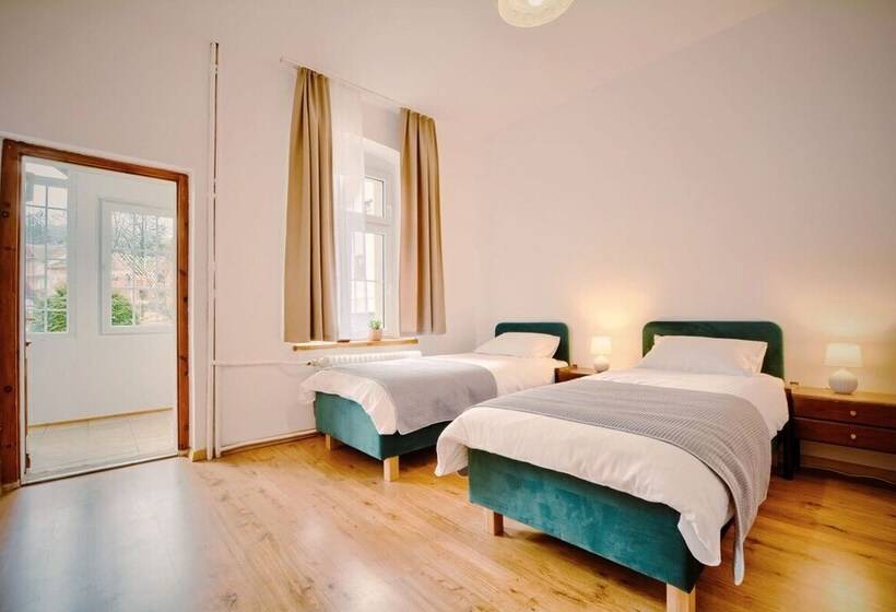 پانسیون Willa Dąbrówka