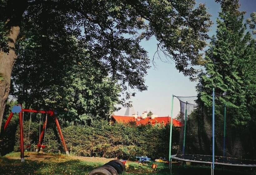 پانسیون Willa Dąbrówka