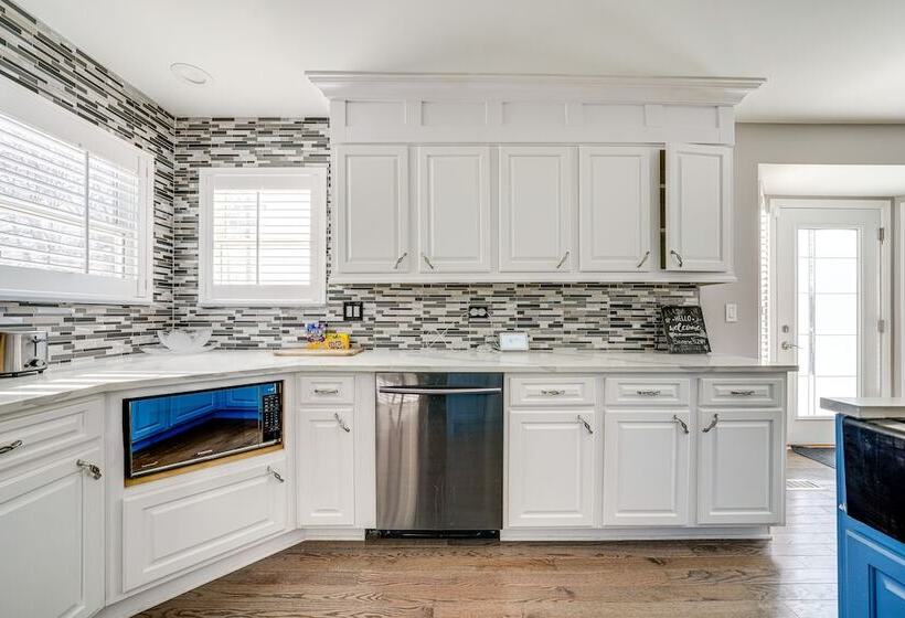 Plainfield Home W/ Game Room Near Harrahs Casino!