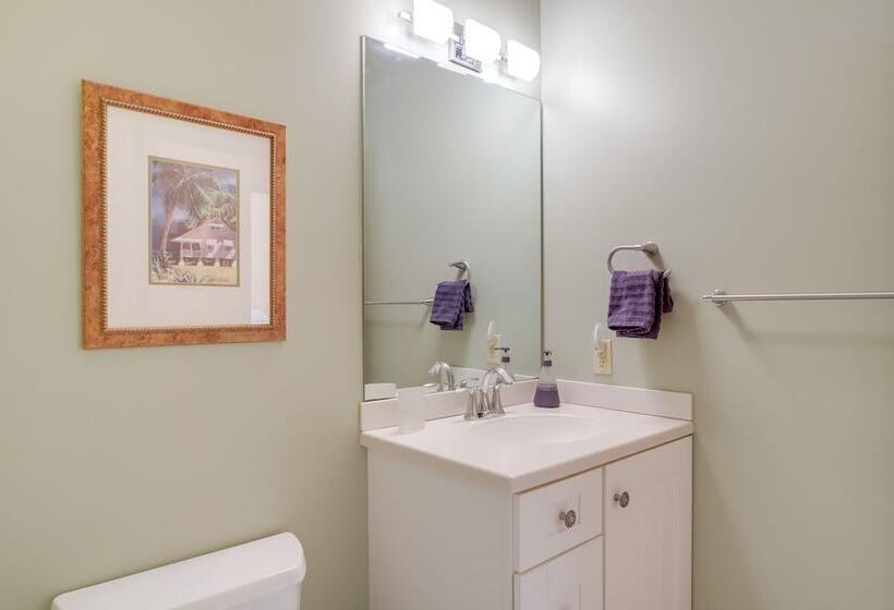 Rehoboth Beach Retreat W/ Dock, Walk To Water!