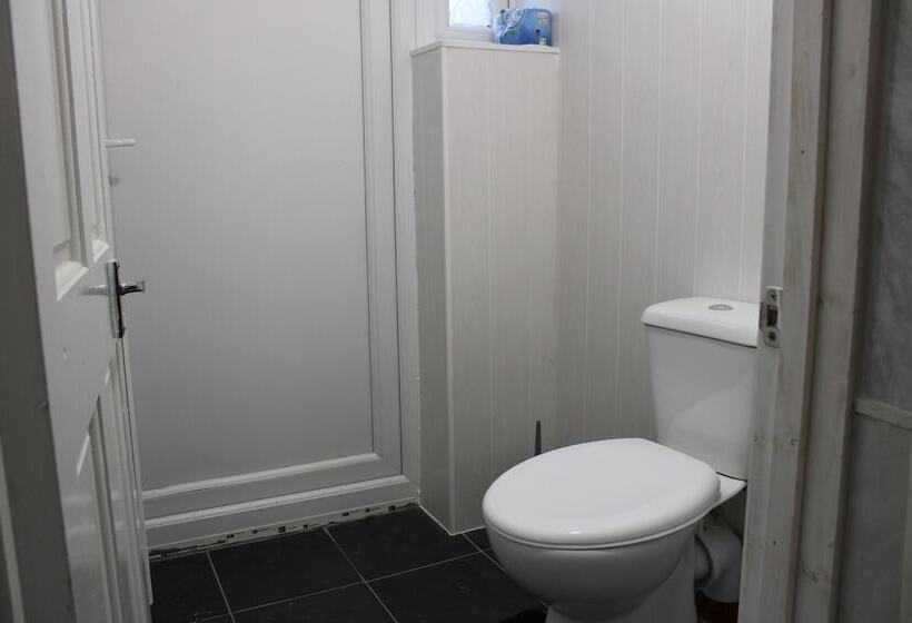 إقامة Impeccable Spacious 6 Bed House In Romford