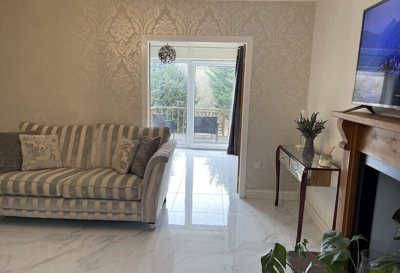 إقامة 4 Bed House In Wetherby, Sleeps 8, Near York