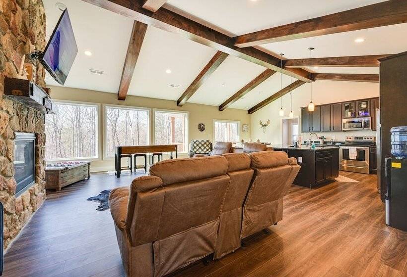 Home Gym & Fireplace: Roaring River Retreat