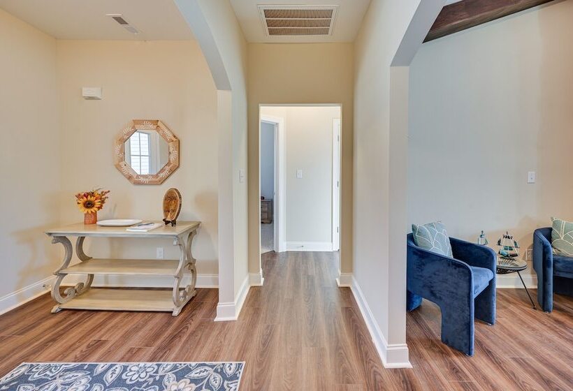 Home Gym & Fireplace: Roaring River Retreat