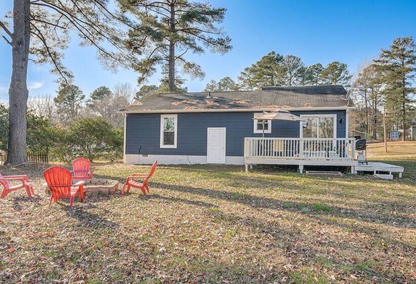 Sanford Family Home W/ Deck ~ 2 Mi To Downtown!