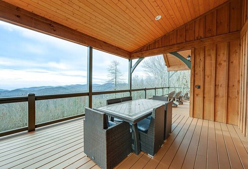 Sapphire Mountaintop Cabin W/ Views & 2 Decks