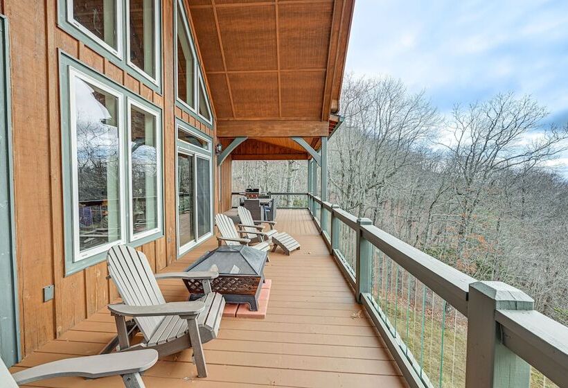 Sapphire Mountaintop Cabin W/ Views & 2 Decks