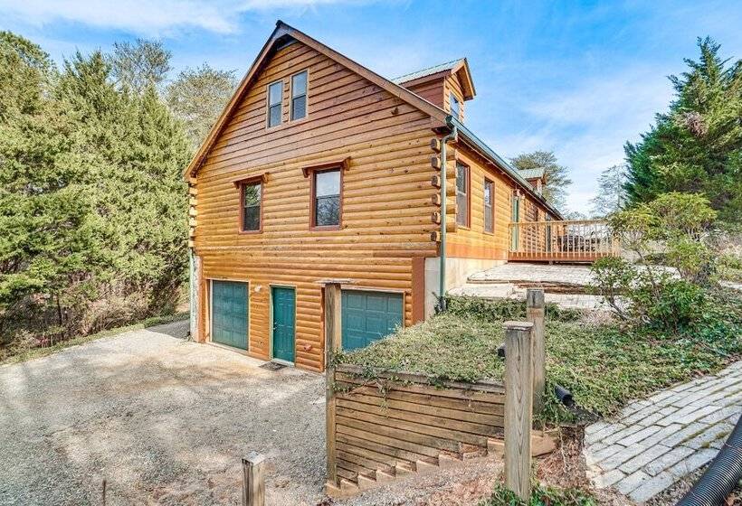 Spacious Log Cabin In Helen W/ Deck & Pool Access!
