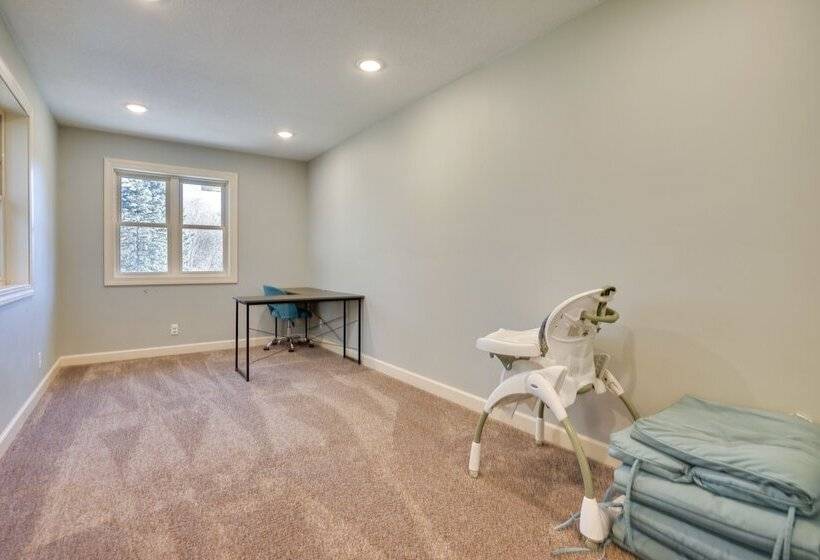 Spacious Stillwater Home W/ Fire Pit & Game Room!