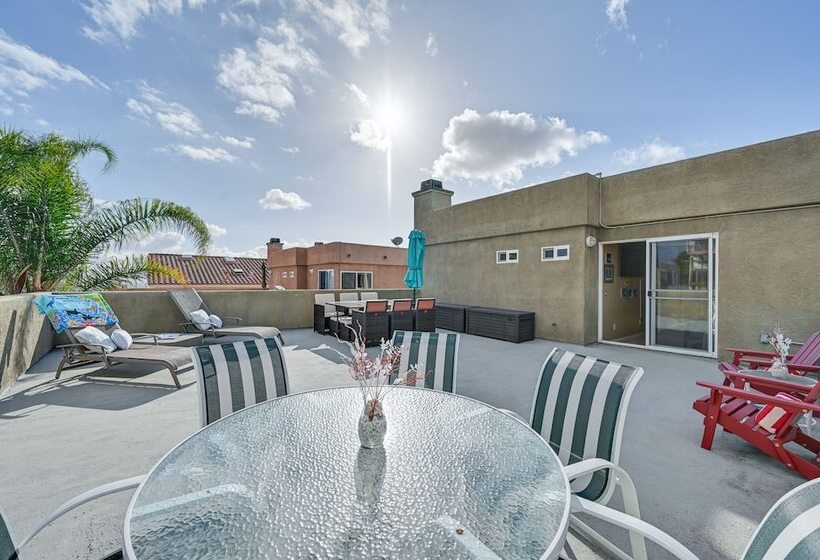 Spring Valley  Sky House  W/ Patios & Epic Views!