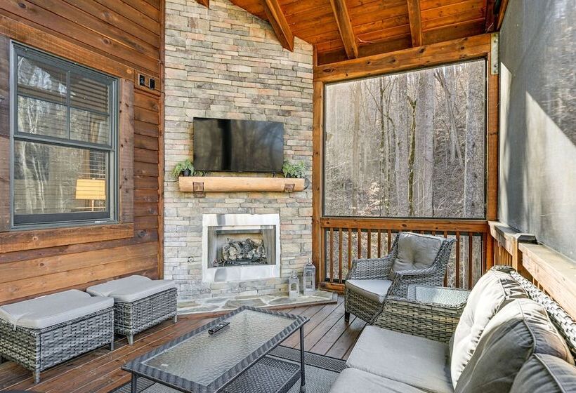 Tuckasegee Cabin ~ 3 Mi To Bear Lake!