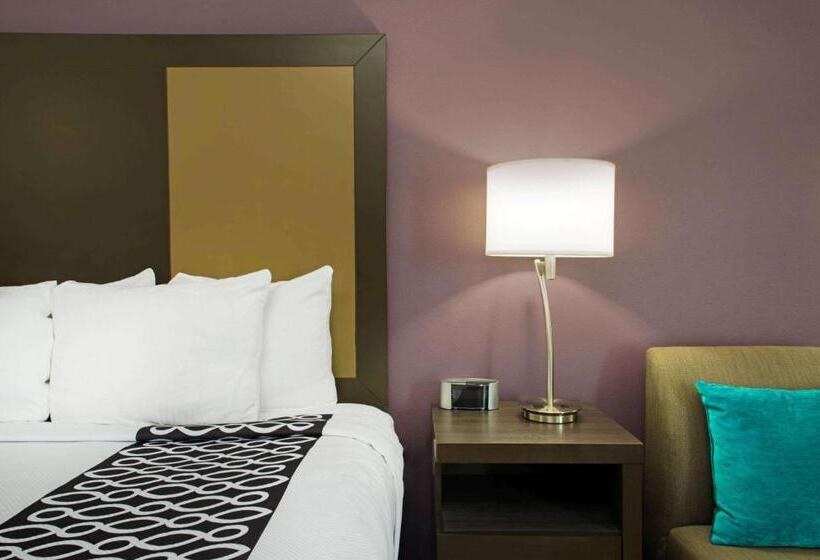 בית מלון כפרי La Quinta By Wyndham Lake Charles   Westlake