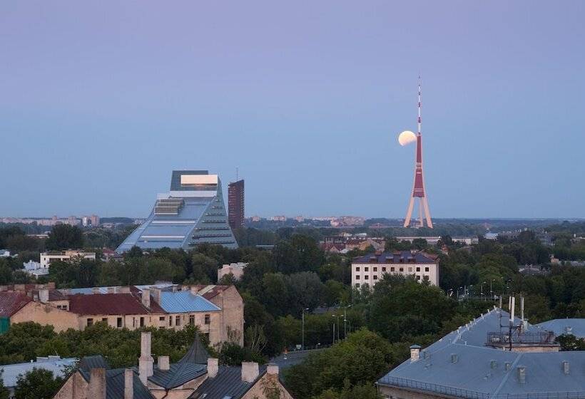 هتل Park Inn By Radisson Riga Valdemara