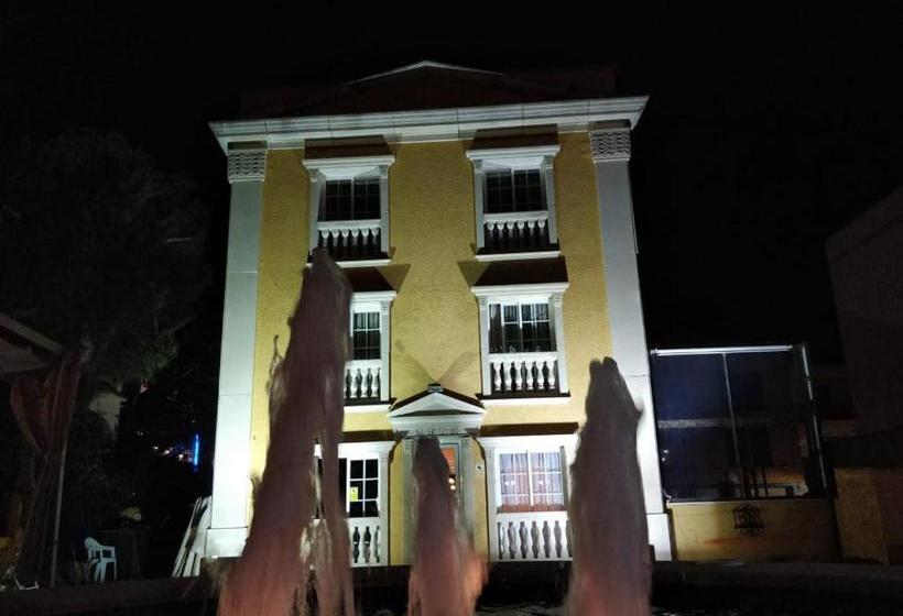 Hotel Pete