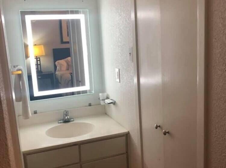 مُتل Ranch House Inn And Suites