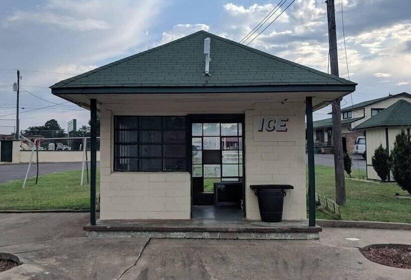Oak Park Motel