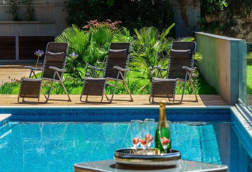 پانسیون Oasis Life