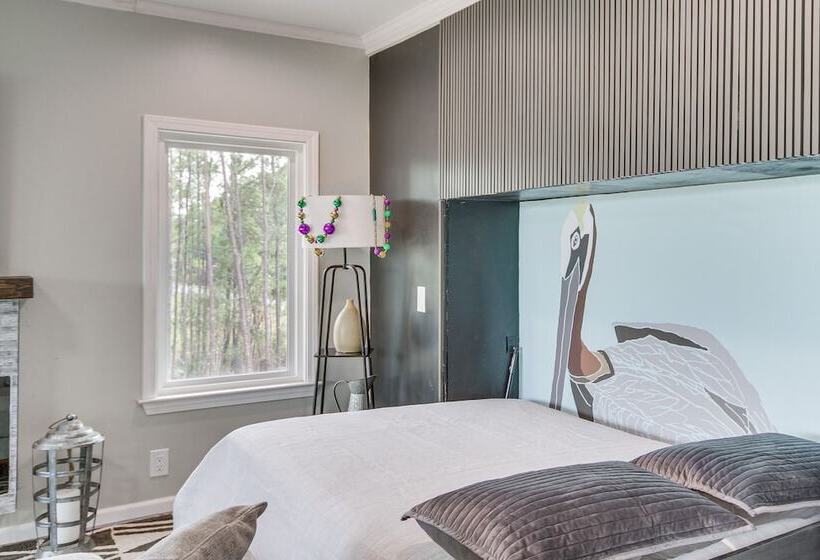 Bay St Louis Home W/ Private Dock + Kayaks!