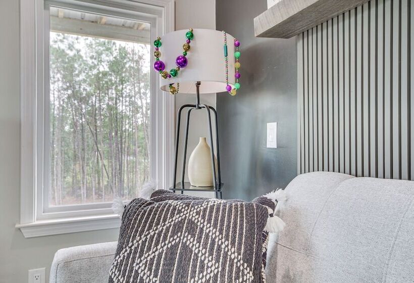 Bay St Louis Home W/ Private Dock + Kayaks!