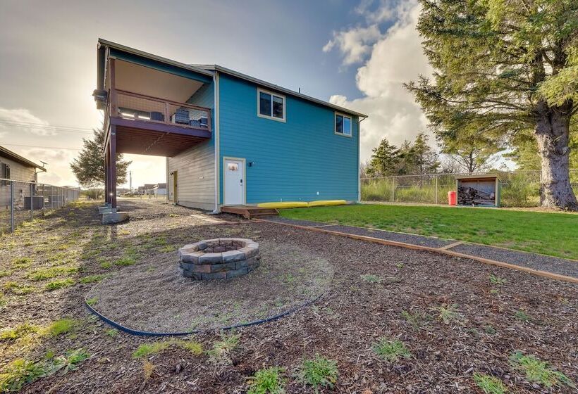 Canal Front Home In Ocean Shores W/ Dock & Views!