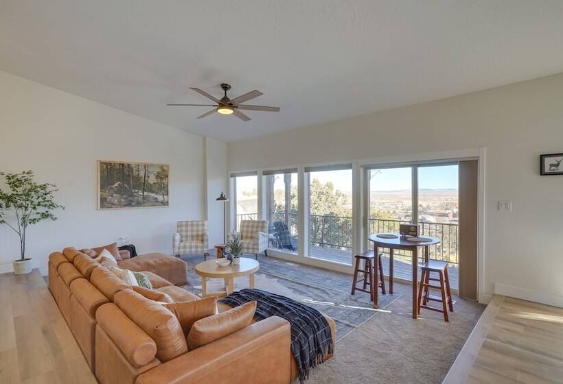 Cedar City Home W/ Mountain Views & Game Room!