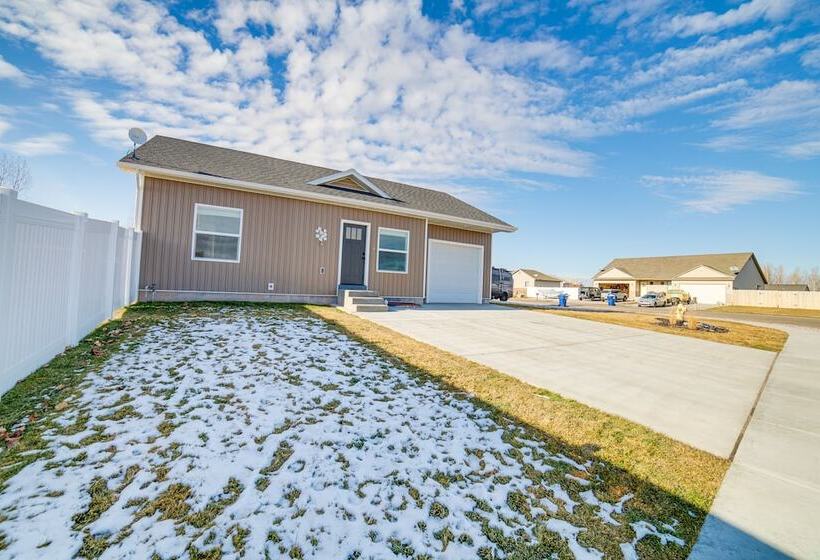 Charming Idaho Falls Home   5 Mi To Downtown!