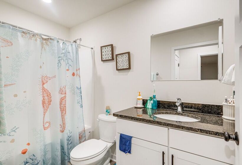 Coastal Virginia Home W/ Private Beach Access!