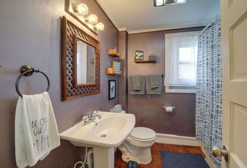 Mtn Cottage W/ Fire Pit In Newland!