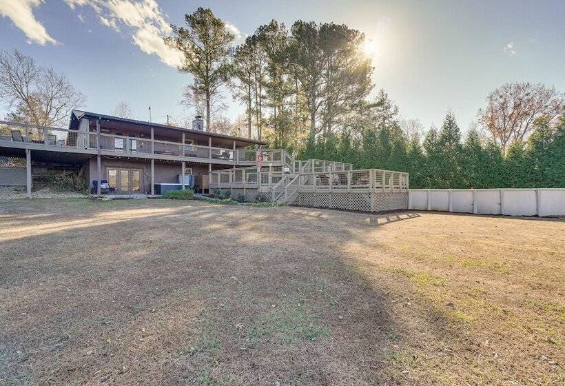 Decatur Oasis   Private Pool, Hot Tub & Deck!
