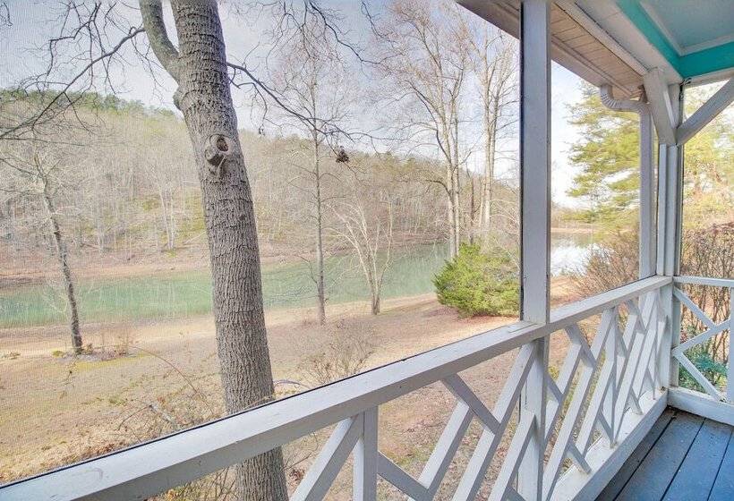 Dog Friendly Home Near Carters Lake W/ Amenities
