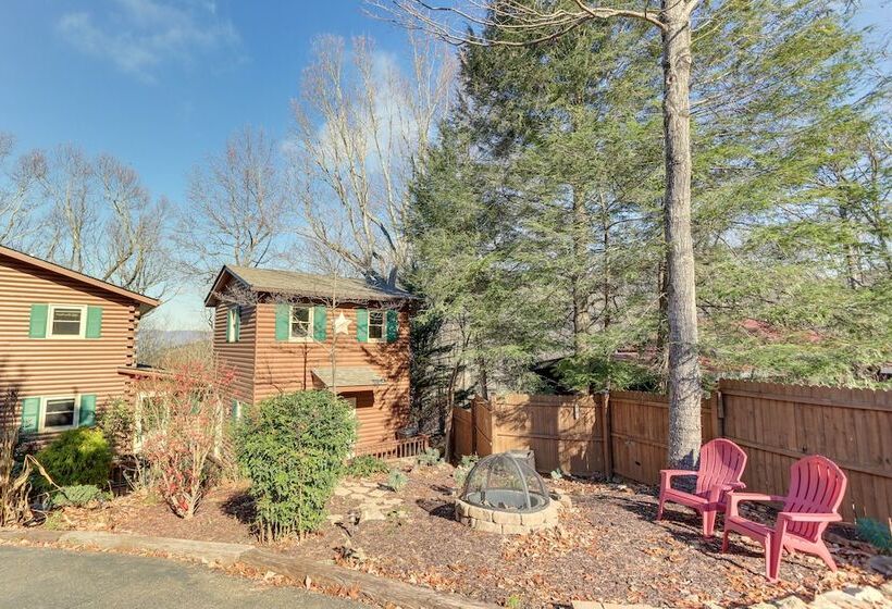 Family Friendly Ellijay Cabin W/ Studio & Mtn View