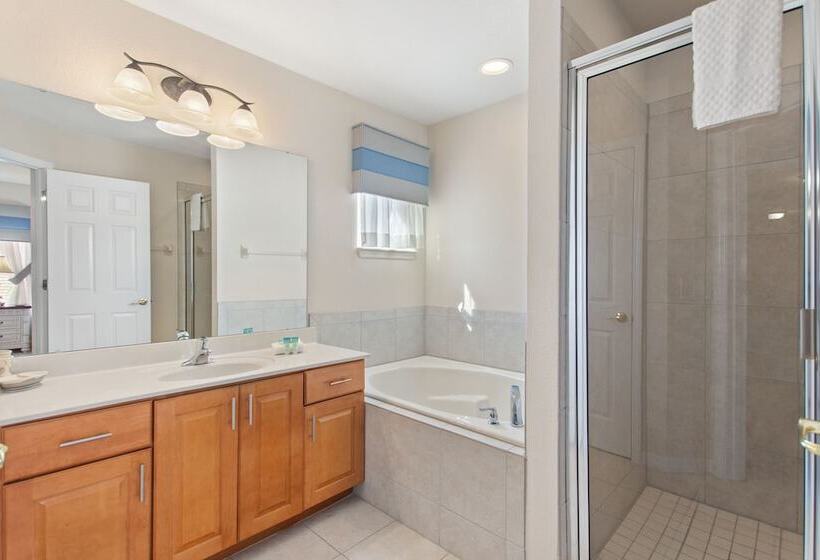 Indian Summer At Watersong Resort