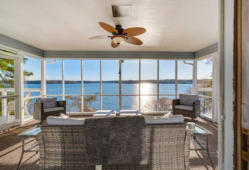 Lakefront Mt Gilead Home W/ Large Dock & Decks!