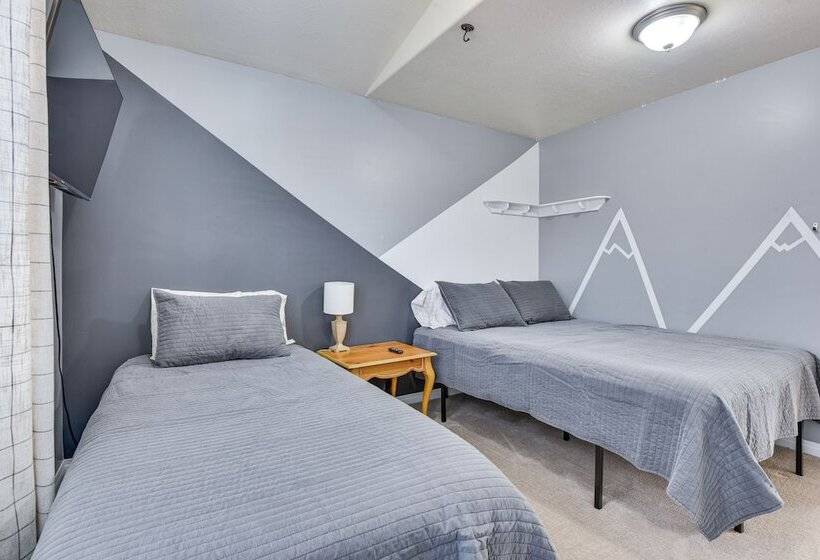 Layton Home W/ Pool + Hot Tub, 23 Mi To Snowbasin!