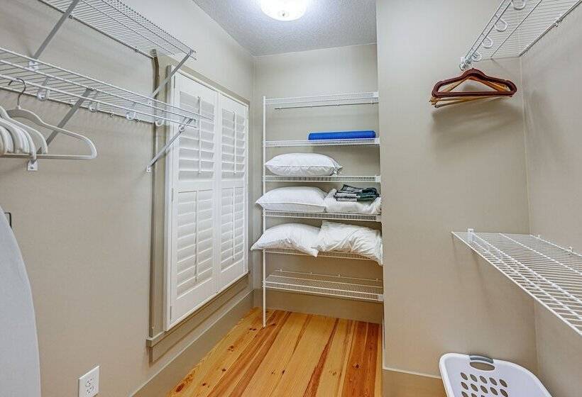 Mountain View Georgia Cabin W/ 2 Decks