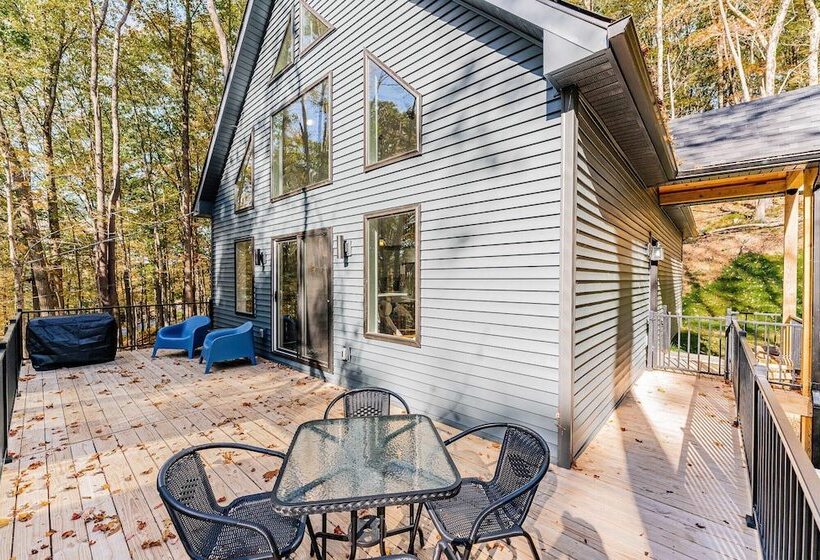 New Wintervue Home With Fireplace   Pet Friendly