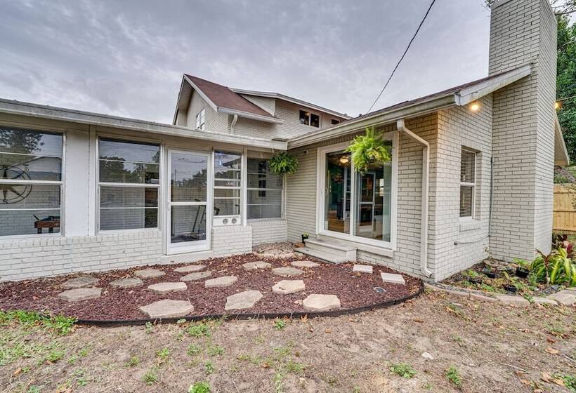 Family Friendly Davenport Home W/ Fire Pit!