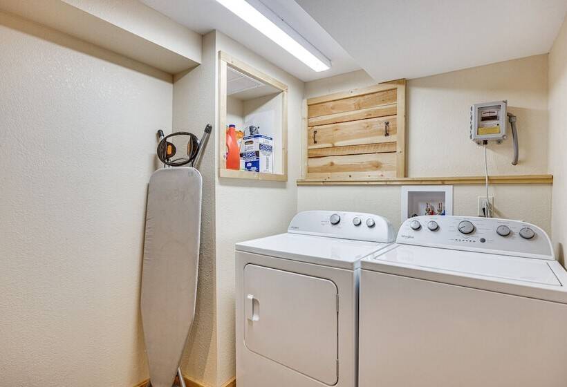 Pet Friendly Florissant Cabin W/ Fire Pit!