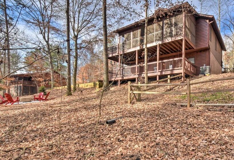 Resort Cabin W/ Hot Tub ~ 4 Miles To Downtown!