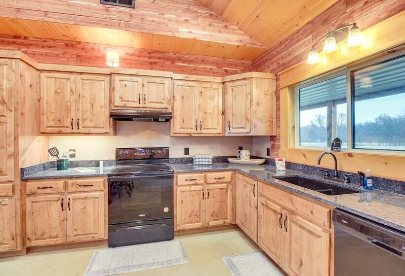 Rural Drexel Cabin On 30 Acres: Unplug + Unwind!