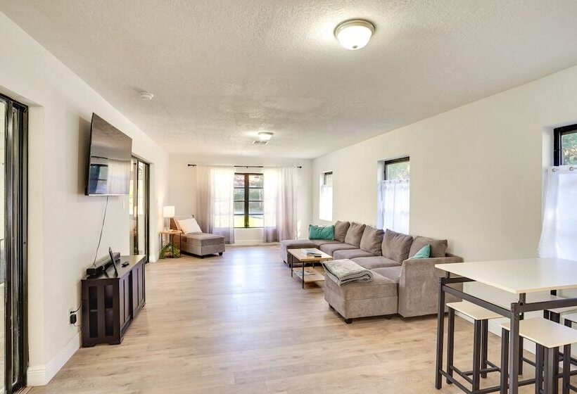 Winter Haven Home W/ Pool Near Legoland!